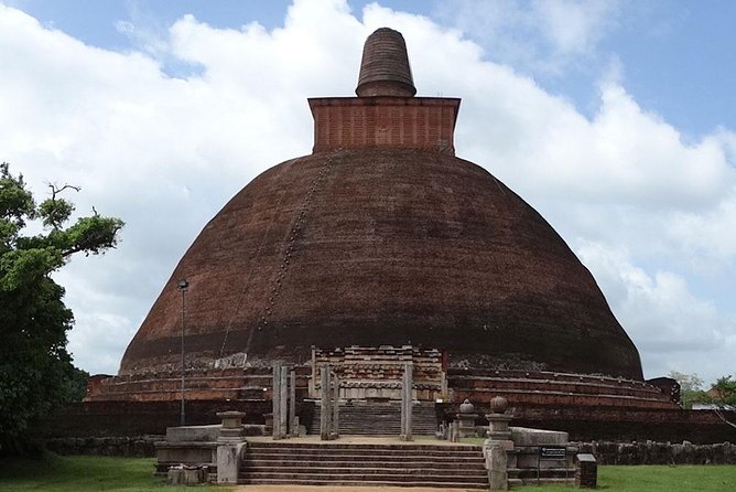 Day Tour Anuradhapura from Kandy by Lux Tours Lanka - What the $125 price really covers