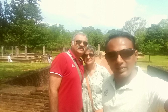 Day tour sigiriya to anuradhapura - Jaya Sri Maha Bodhi, a living link to Buddhist tradition