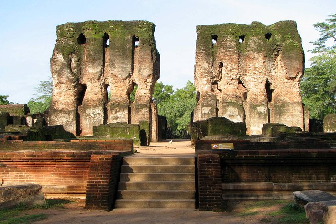 Day tour to Sigiriya,Dambulla & Polannaruwa (3 word heritage places) from Kandy - Three UNESCO sites from one Kandy base