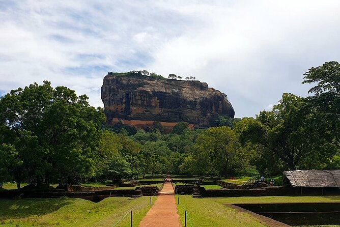 Day Trips from Kandy to Sigiriya with Village Experiences - What this Kandy to Sigiriya day trip is really offering