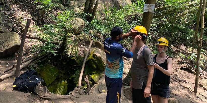 Ella: Little Adam's Peak, Nine Arches Bridge & Waterfalls - Pallewela replaces Nil Diya Pokuna