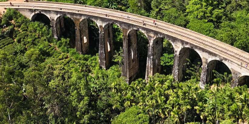 Ella: Little Adam's Peak, Nine Arches Bridge & Waterfalls - Six hours, small groups, and sensible pacing