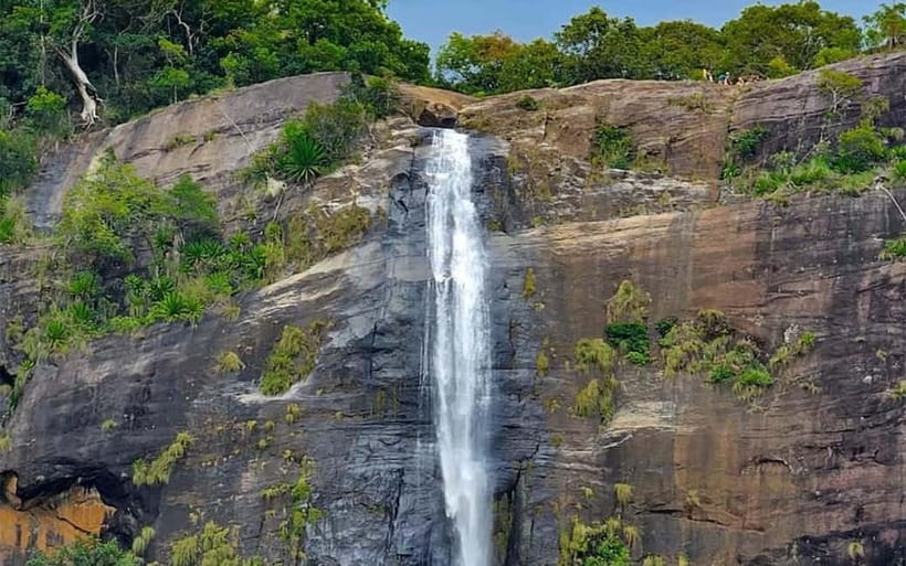 Ella: Ravana and Upper Diyaluma Falls Guided Tour - Why Upper Diyaluma makes this tour worth considering