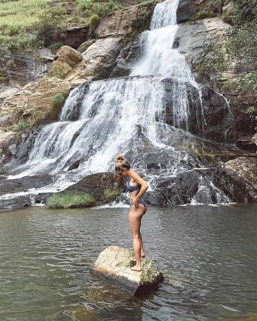 Ella: Ravana and Upper Diyaluma Falls Guided Tour - The jungle walk to the pools