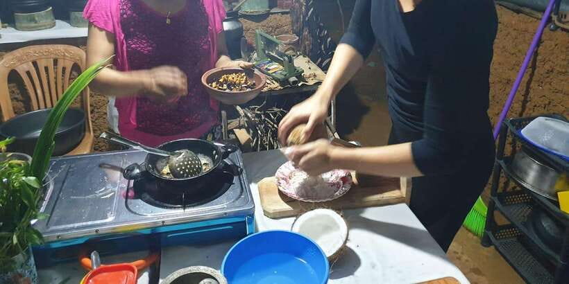 Ella: Sri Lankan Cooking Class with Neranji at Homestay - The kitchen lessons that make the class worthwhile