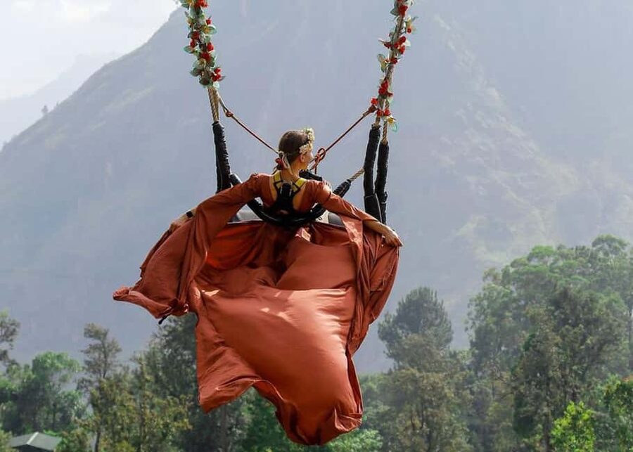 ⁠Ella Swing - A 30-minute ride above Ella’s tea country