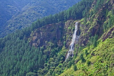 Waterfall hunting Hike to Bambarakanda and Lanka Falls