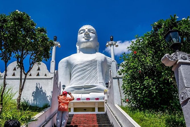 Evening Tour at the Last Kingdom of Sri Lanka, Kandy - Kandy Market Hall and ordinary city life