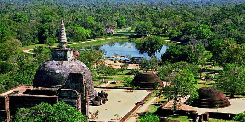 Exclusive: Sigiriya Fortress & Polonnaruwa Guided Tour - Climbing Sigiriya Lion Rock