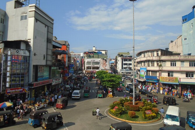 Explore Colombo by Tuk Tuk – All Entry Fees Included - Pettah is the heart of the ride