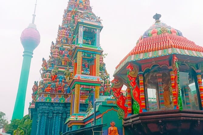 Explore Colombo City Highlights in a Private Tuk Tuk - Key points at a glance