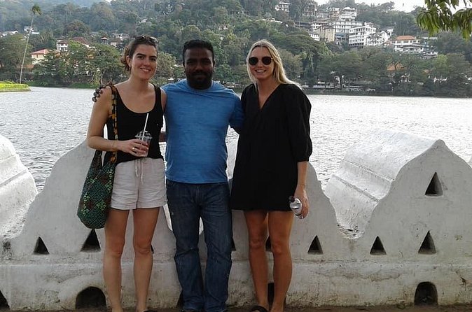 Explore Kandy Full Day Tuk Tuk City Tour - Cultural dance at Kandy Lake Club