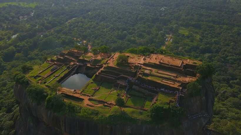 From Colombo: All Inclusive Sigiriya, Dambulla &Village Tour - Handling the day’s practical demands