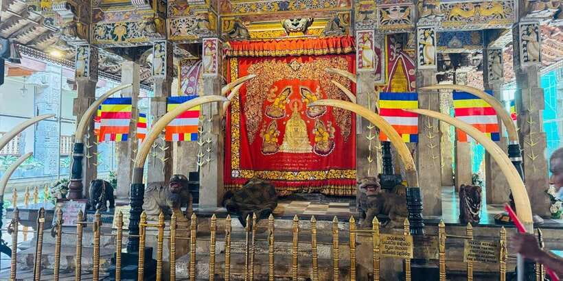 From Colombo: Kandy Full-Day Trip - Kadugannawa views and the historic tunnel