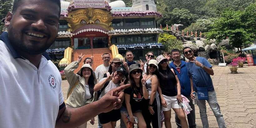 From Colombo: Sigiriya and Dambulla Day Trip with Safari - Dambulla’s cave temples before midday