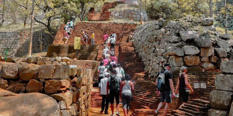 From Colombo: Sigiriya and Dambulla Full-Day Private Tour - Climbing Sigiriya, Sri Lanka’s Lion Rock