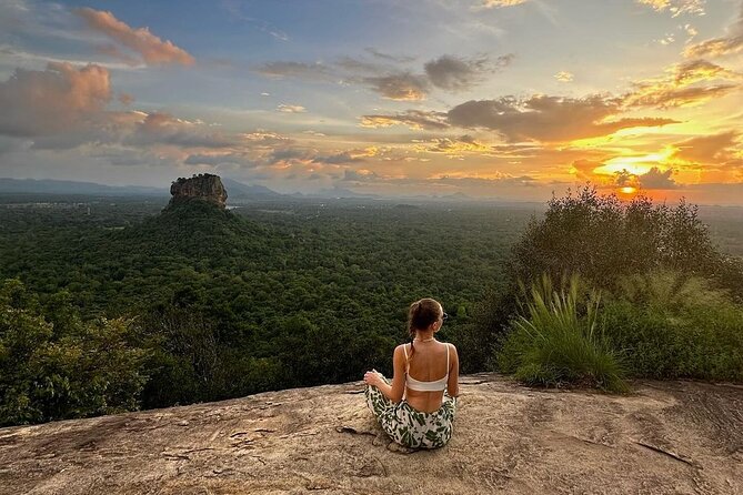 From Colombo to Sigiriya Fortress, Dambulla & Minneriya Safari - Dambulla Cave Temple on the return journey