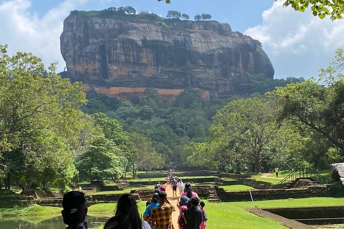 From Colombo to Sigiriya Fortress, Dambulla & Minneriya Safari - What the private car service is really worth