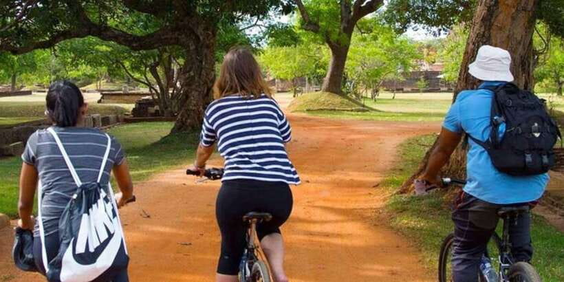 From Dambulla/ Sigiriya: Ancient City of Polonnaruwa by Bike - The 8 a.m. ride from Dambulla, Sigiriya, Habarana, or Kandalama
