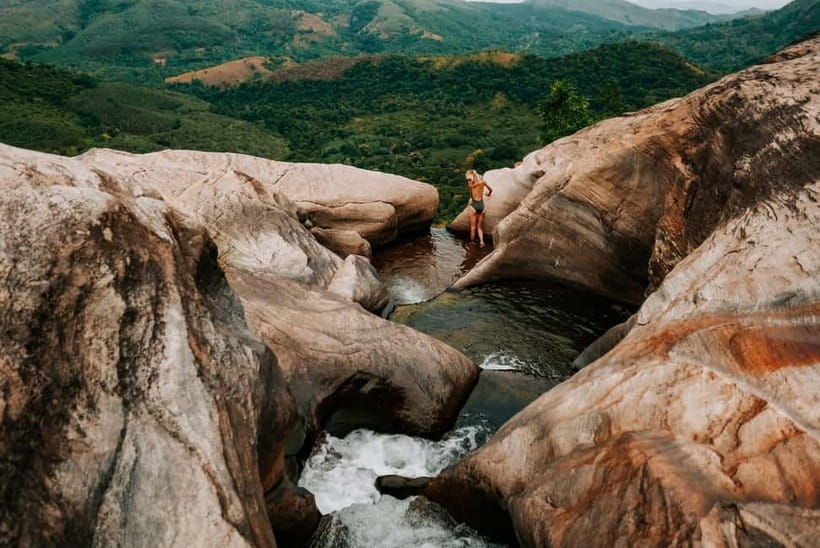 From Ella: Diyaluma Waterfall and Natural Pool Bath Tour - A quick stop at Ravana Ella Falls