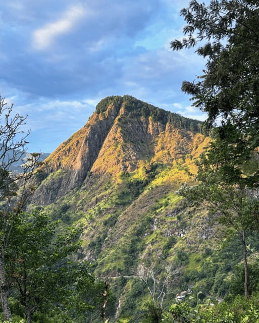 From Ella : Sunrise Hike to Little Adams Peak - Guide communication is the key risk
