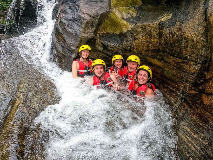 From Kandy: Kelani River White Water Rafting Day Trip - What the rafting section feels like