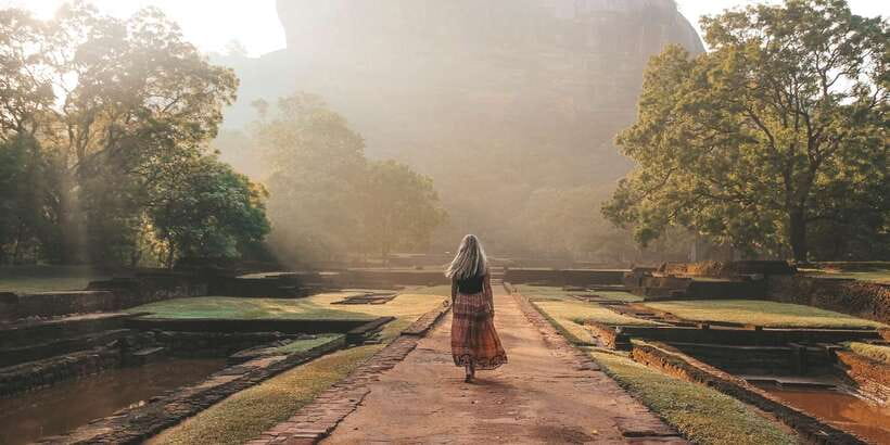 From Kandy: Sigiriya and Dambulla Day Trip - Climbing Sigiriya Rock in two hours