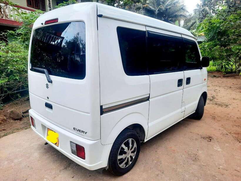 From Kandy To Pinnawala Private Day Tour via Ambuluwawa - Who will enjoy this day most?