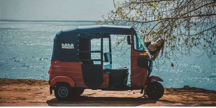 From Negombo: City Tour & Fishing Village Tour by Tuk-Tuk - Negombo Dutch Fort and what remains