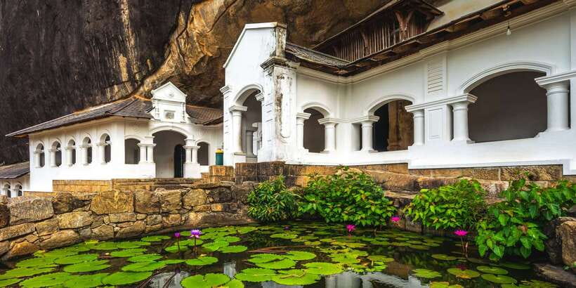 From Negombo: Sigiriya and Dambulla Day Trip and Safari - Climbing Sigiriya’s 1,200 steps