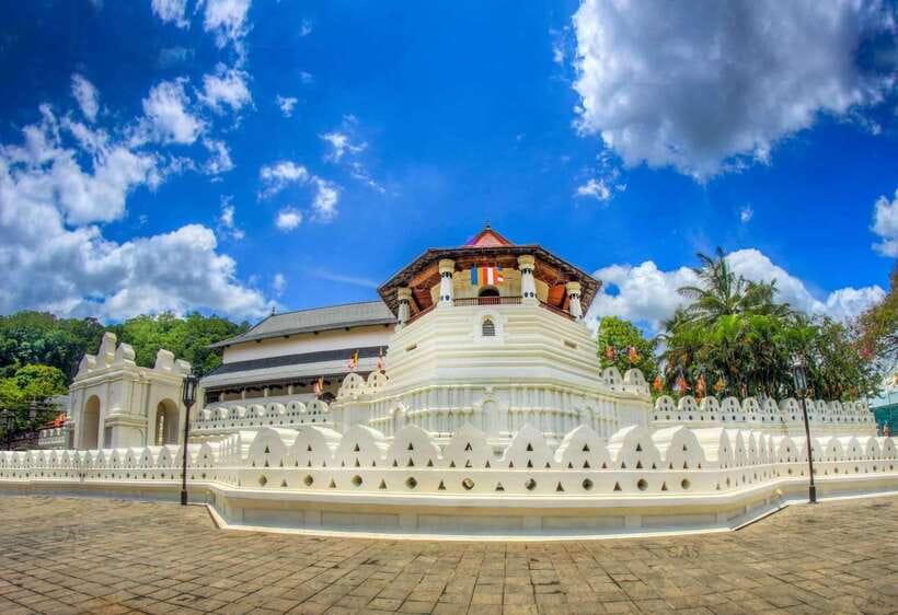From Nuwara Eliya To Kandy Drop Tour - Optional Kandyan Cultural Show and gemstone museum