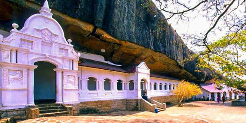 From Sigiriya: Kandy Transfer with Dambulla and Spice Garden - Why this five-hour transfer makes sense