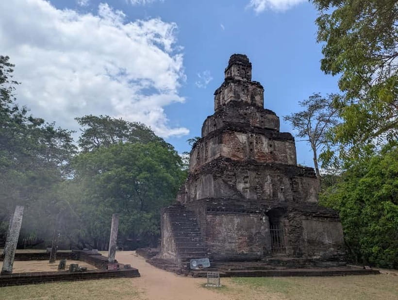 From Sigiriya:Polonnaruwa Day Tour with Farmers lunch - Polonnaruwa Vatadage, a circular relic shrine