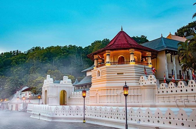 From Sigiriya to Kandy Transfer by Private Comfortable Car - The drivers: Sangeeth and Lakshitha
