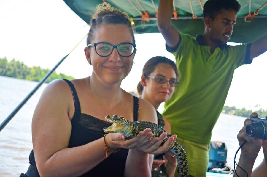 Galle Day Trip - River Safari, Sea Turtle & Stilt Fishermen - Temple, masks, gems, and the extra stops