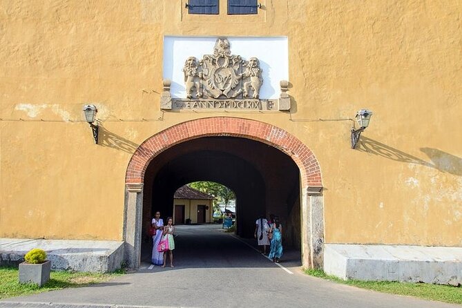 Galle Fort Tour - Galle National Museum and the Dutch church