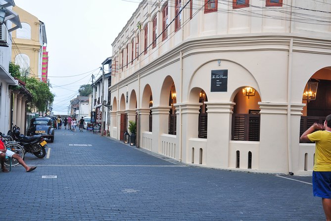 Galle Fort Walk with a Local - Meeting at National Tea Rooms on Lighthouse Street