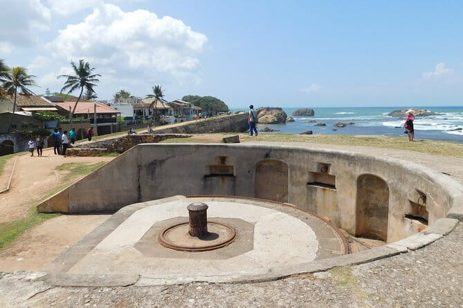 Galle Fort Walk with Glamorous Stories - The Dutch Reformed Church and colonial society