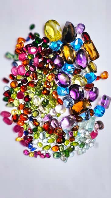 Galle: Traditional Gems & Jewellery Workshop with Transfers - From Galle to a family workshop near Kotapola