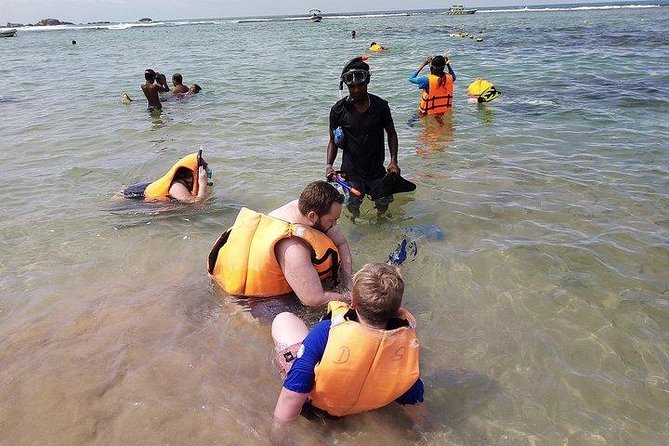 Glass Bottom Boat Tour and Snorkeling Hikkaduwa - What the two-hour format really gives you