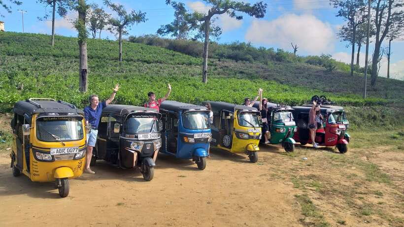 Haputale:Glorious Tuk Tuk Ride to Lipton'sSeat & Tea Factory - How the Guide Shapes the Day
