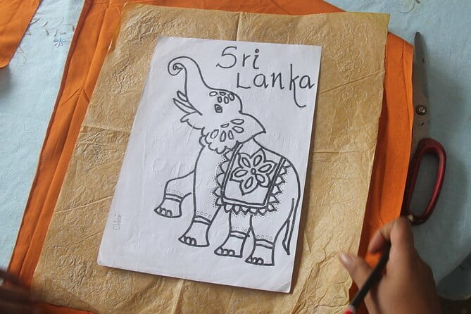 Interactive Batik Workshop and Lessons in Sri Lanka - Cracking, brushwork, and marks made by hand