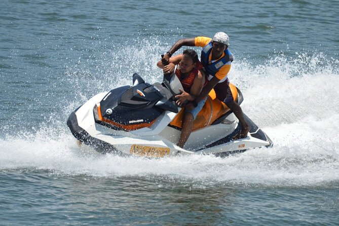 Jet Skiing in Bentota - Getting ready for the water