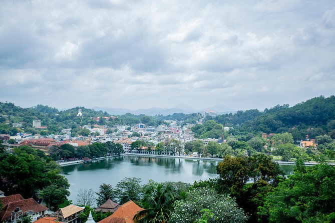 Kandy City Day Tour with a verified tour guide - The guide can shape the whole experience