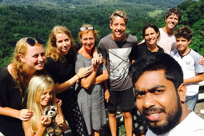 Kandy City guide Tour and day trip private luxury car and van - Gems, geology, and the sales question