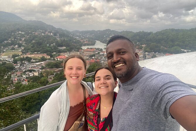 Kandy City Tour By Best Guide Lanka Tours - Choosing between a tuk-tuk and a car