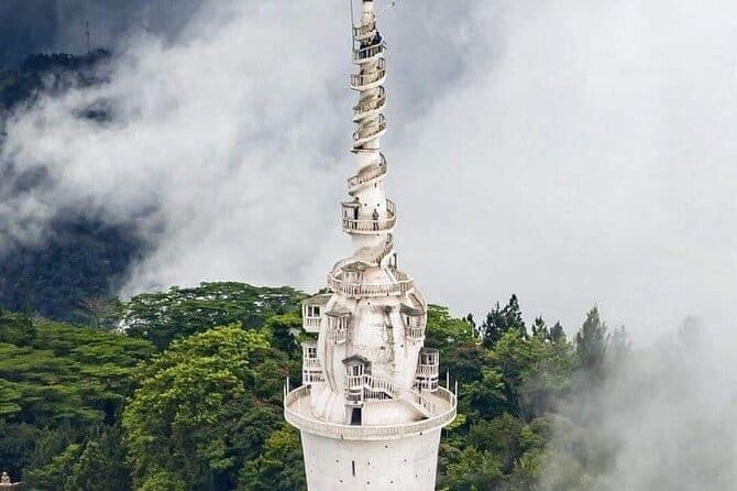 Kandy City Tour & Famous Ambuluwawa Tower with Friendly Chauffeur - What happens at the Kandy stone museum