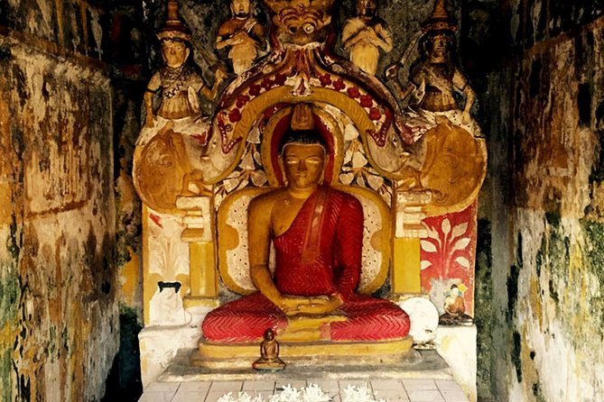 Kandy City Tour with Mahaweli - Gunatilake Batiks shows Sri Lanka’s textile craft