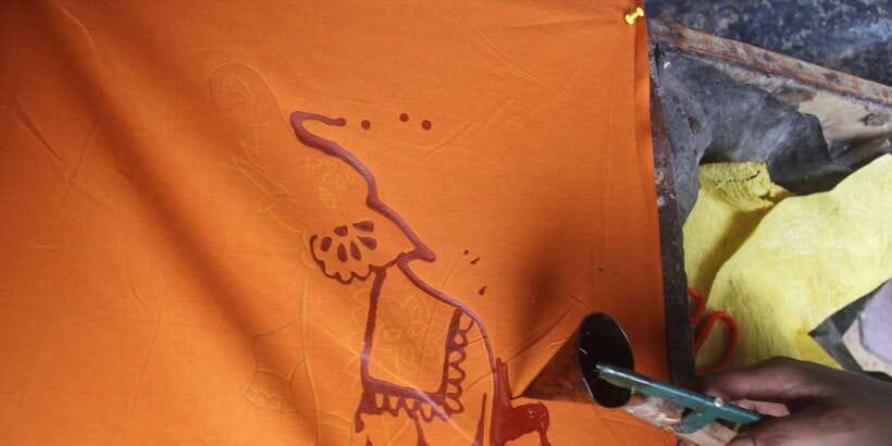 Kandy: Interactive Batik Workshop - Choosing a design before the wax work begins