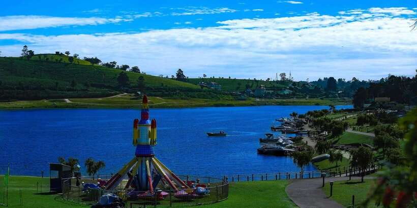 Kandy: Nuwara Eliya Day Trip - Arriving in Nuwara Eliya, Sri Lanka’s cool hill town